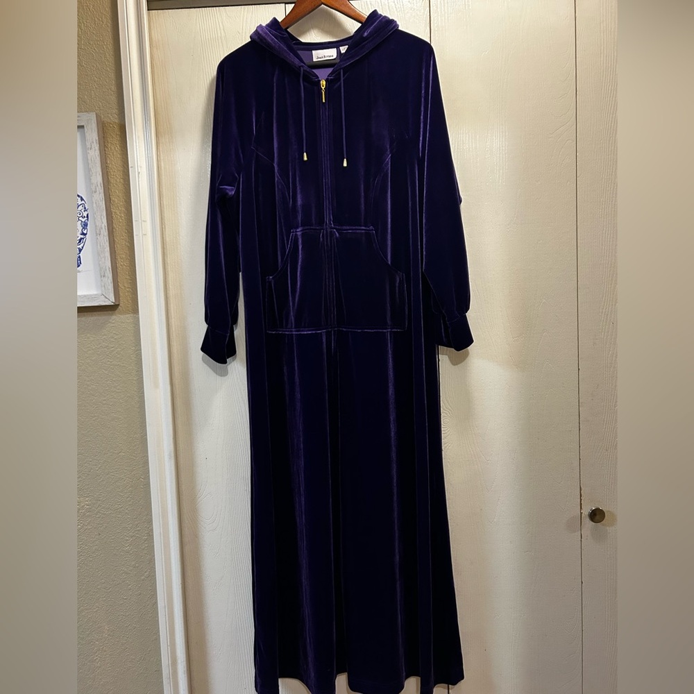 Joan Rivers Zip Front Velour Hooded Maxi Deep Purple Lounger Size Large